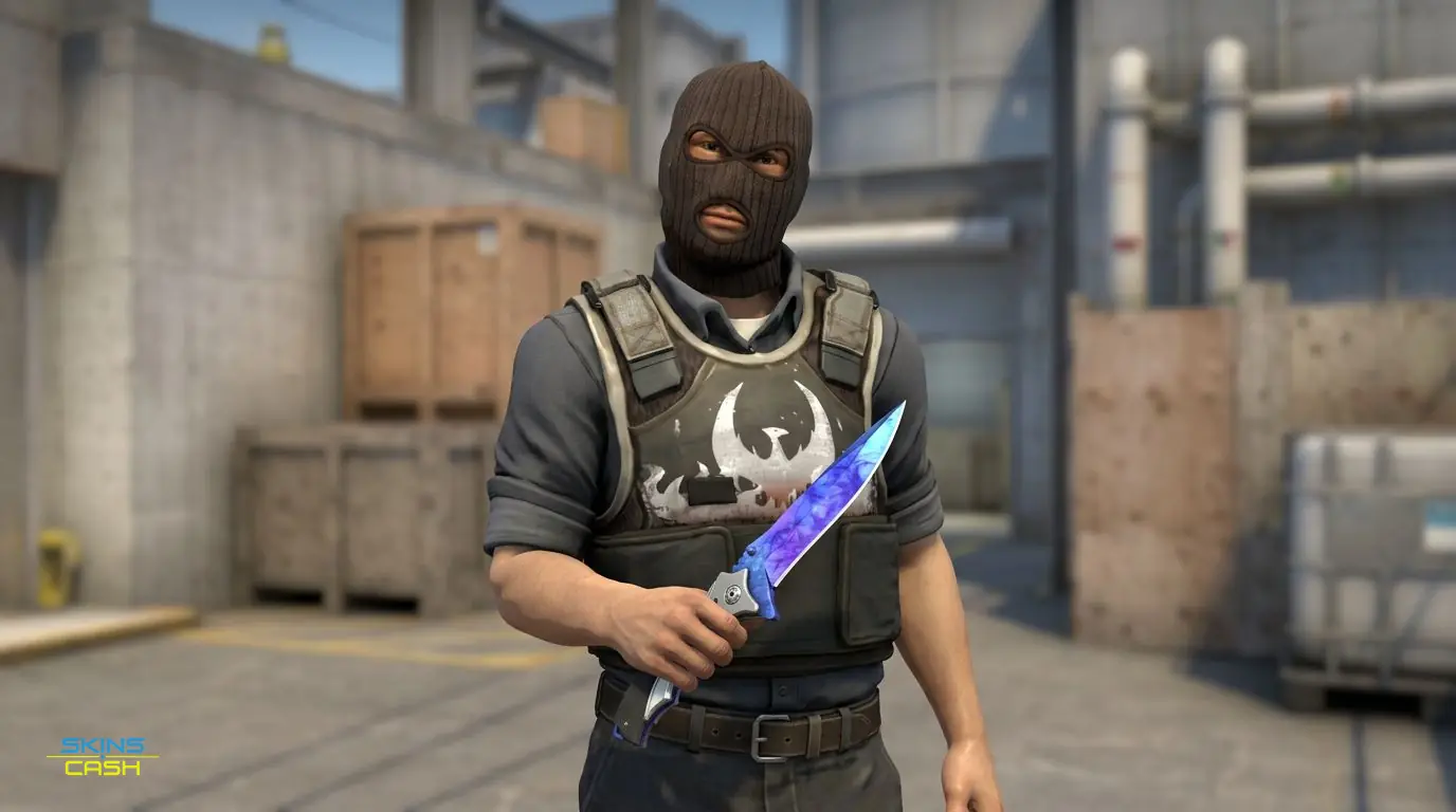 ★ Nomad Knife | Doppler Sapphire — In the field