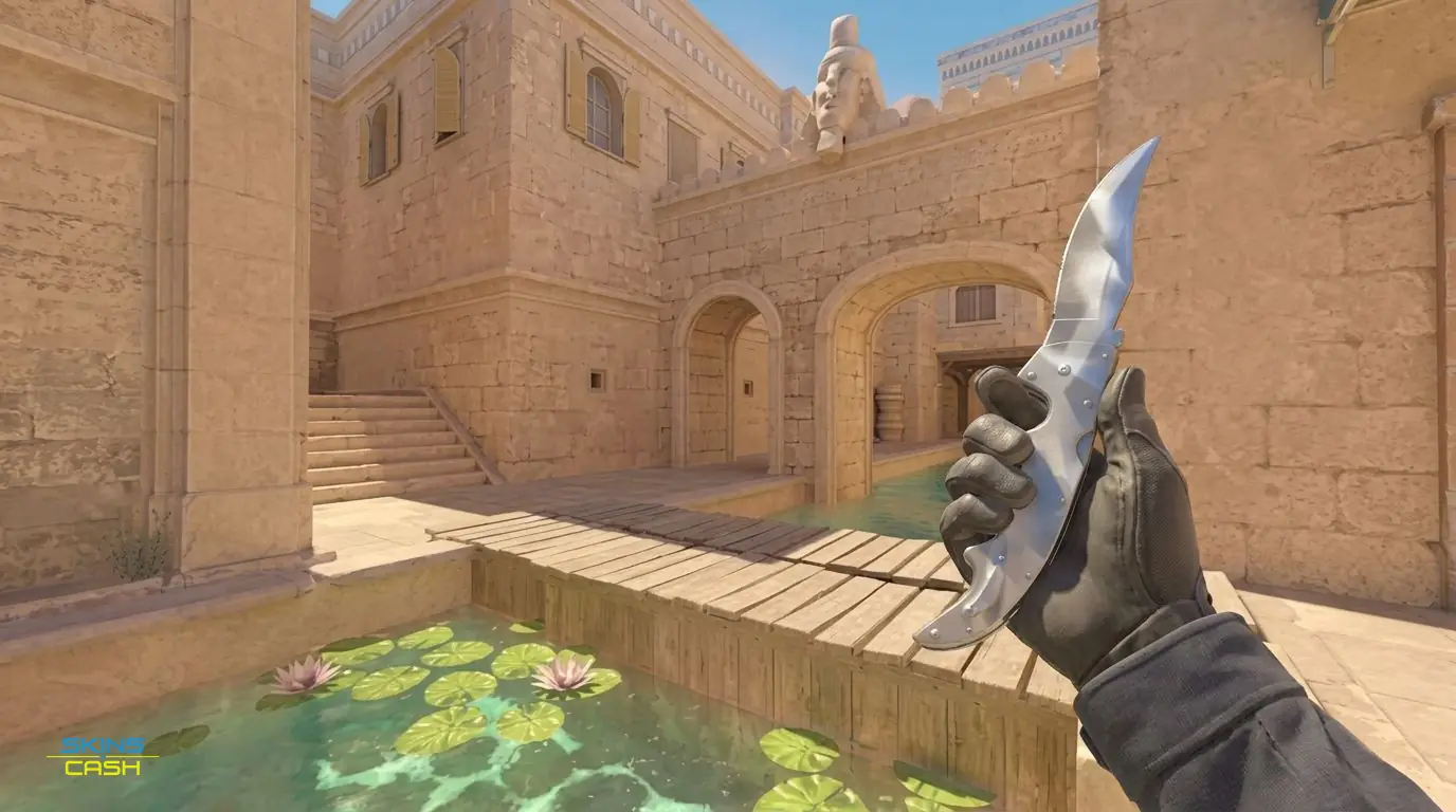 ★ Falchion Knife | Urban Masked — In-game inspect