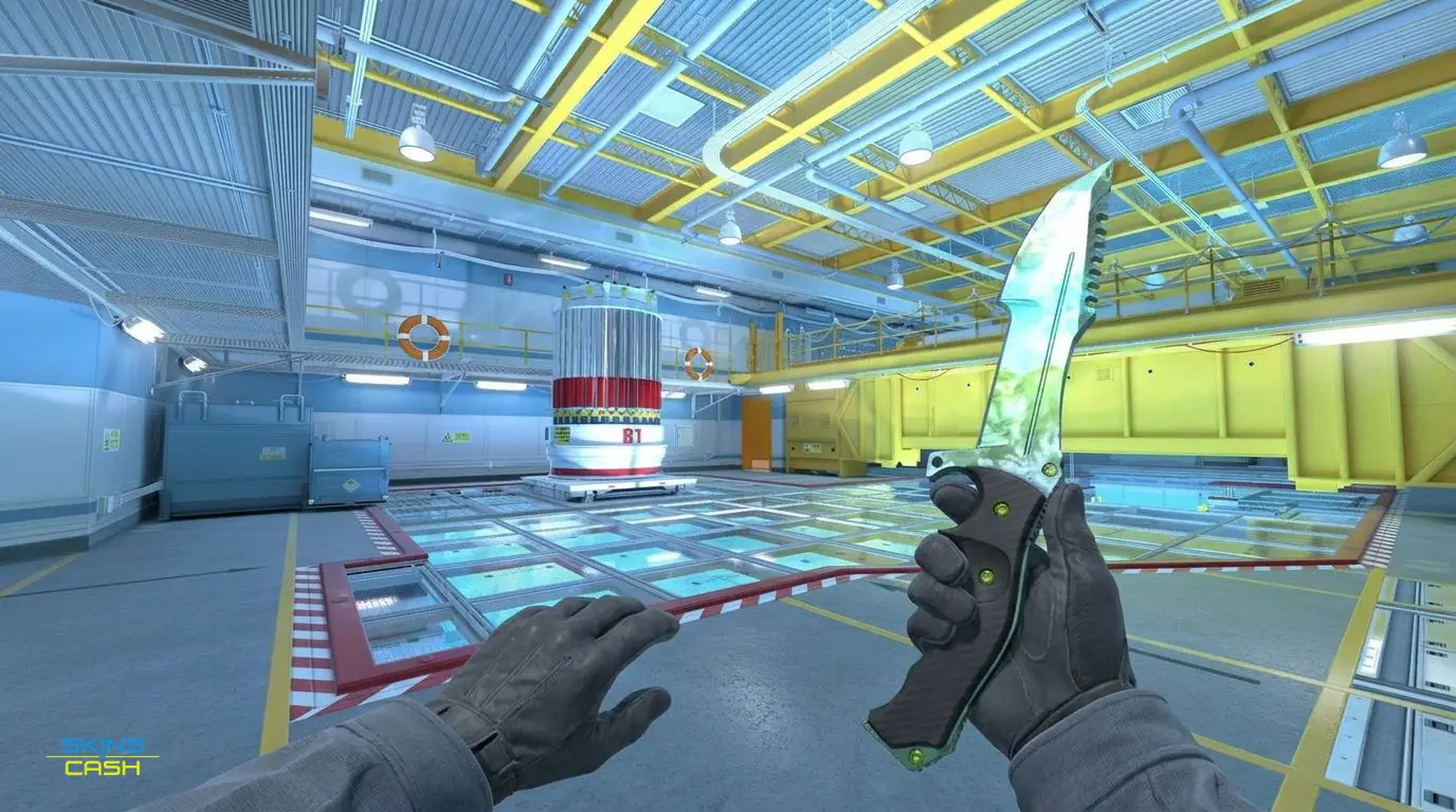 ★ Huntsman Knife | Gamma Doppler Phase 4 — In-game inspect