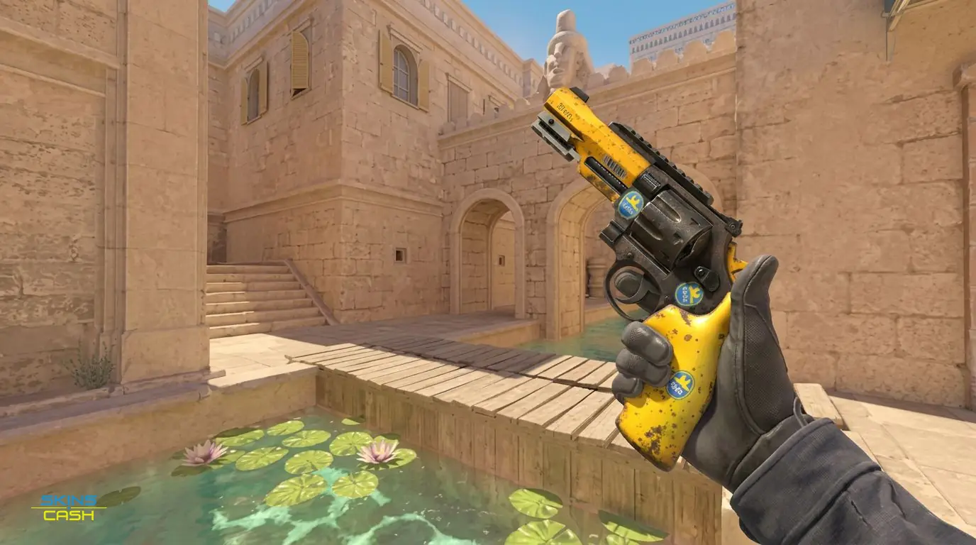 R8 Revolver | Banana Cannon — In-game inspect