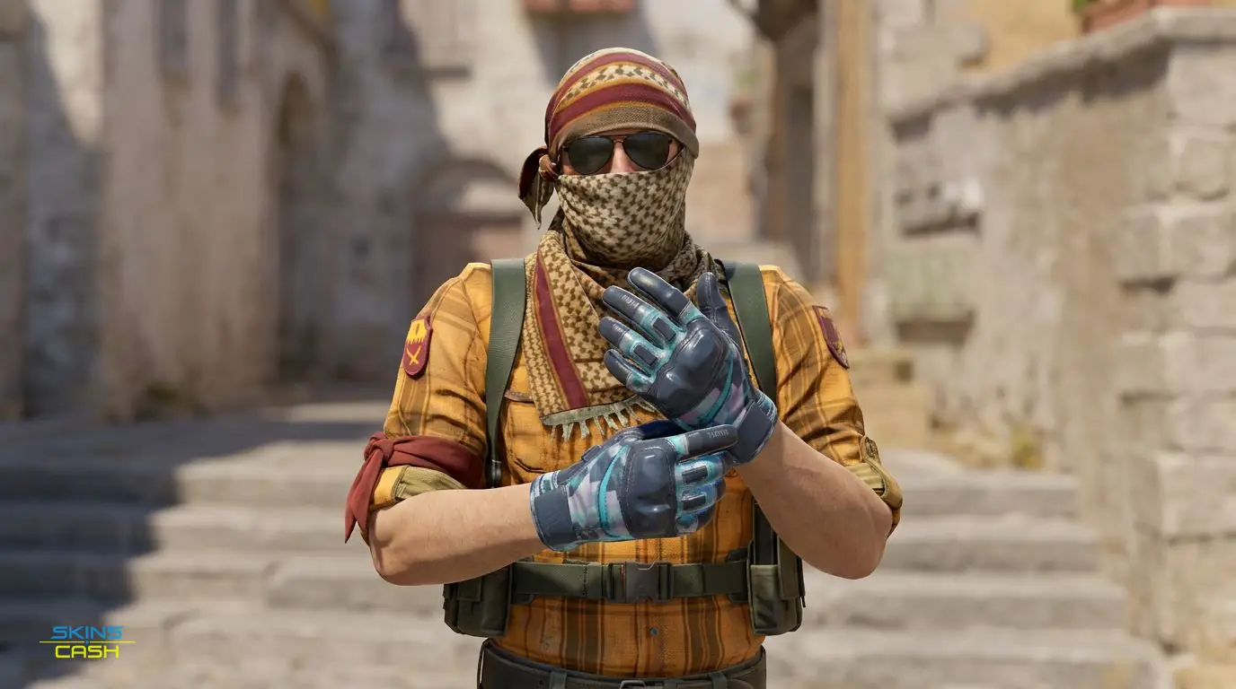 ★ Moto Gloves | Cool Mint — In the field