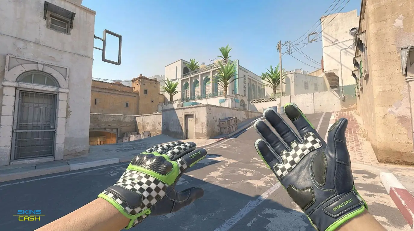 ★ Moto Gloves | Finish Line — In-game inspect