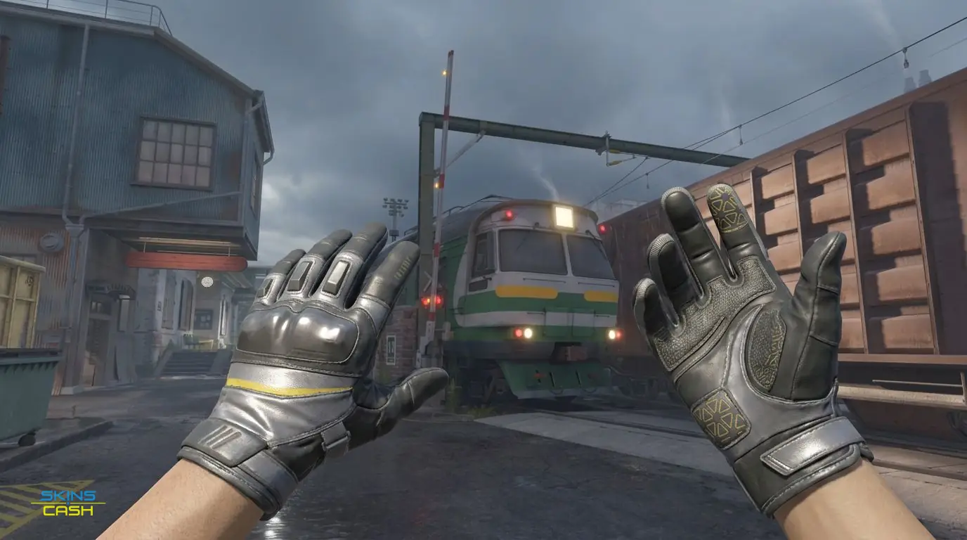 ★ Moto Gloves | Eclipse — In-game inspect